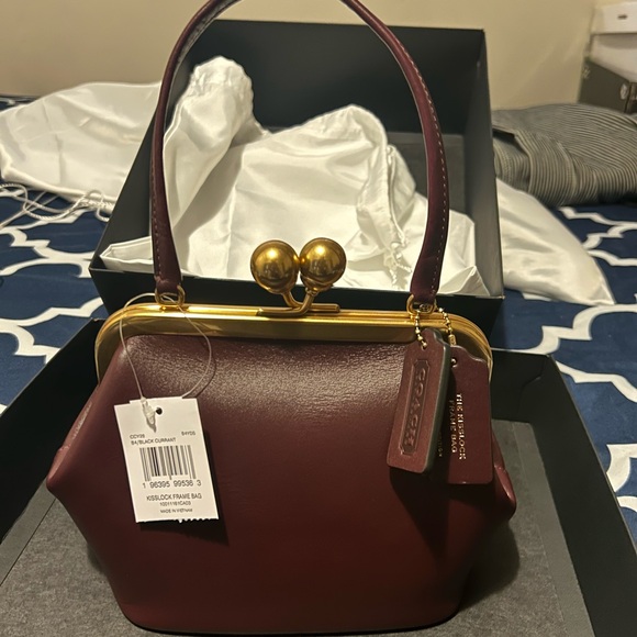 Coach Blackcurrant Leather Kisslock 16 Frame Bag 👛 - Picture 2 of 9